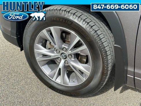 Used 2016 Toyota Highlander Plus image 8