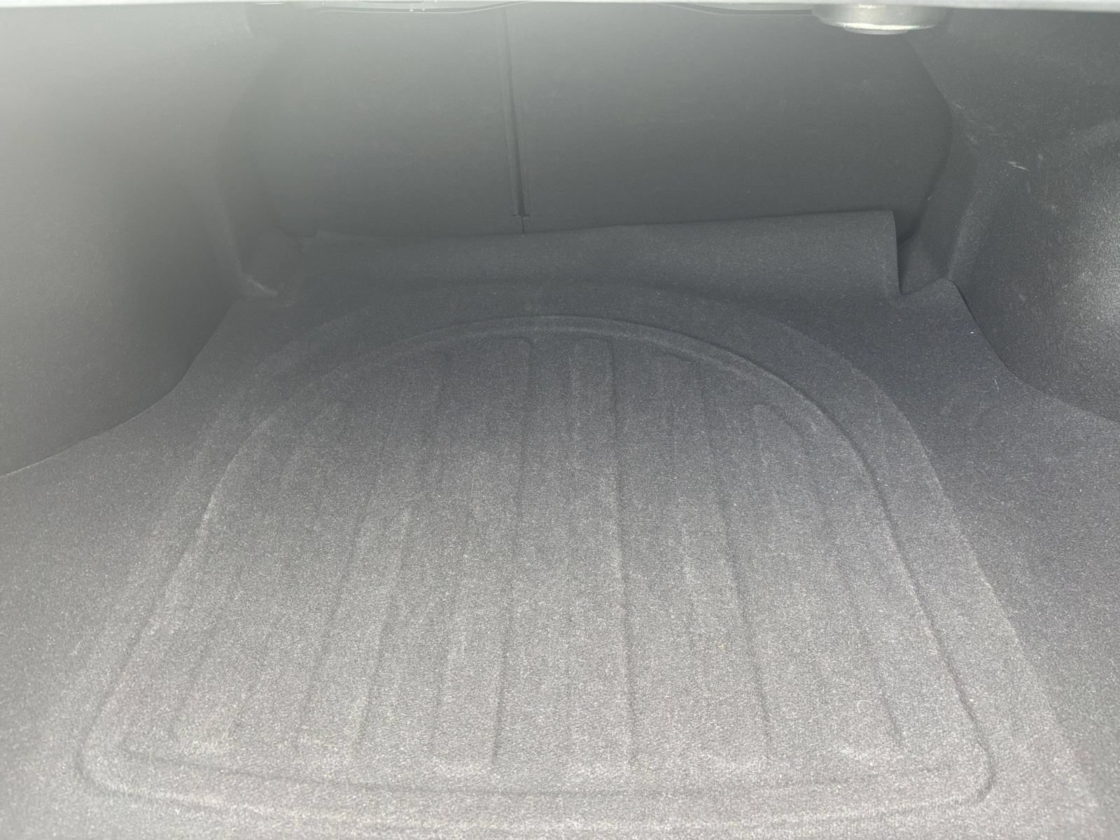 Used 2025 Hyundai Elantra Limited FWD image 27
