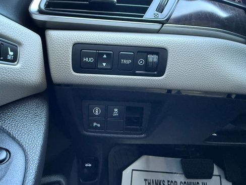 Used 2018 Honda Accord Touring image 24