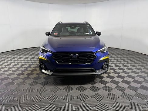 Used 2025 Subaru Crosstrek 2.5i Sport AWD/4WD image 3