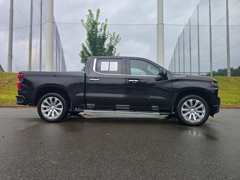 Certified 2021 Chevrolet Silverado 1500 High Country w/ Technology Package AWD/4WD image 2