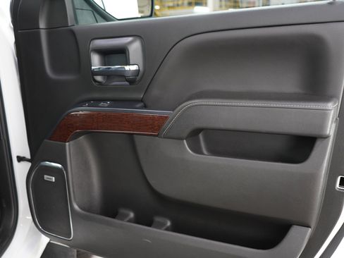 Used 2018 GMC Sierra 1500 SLT AWD/4WD image 9