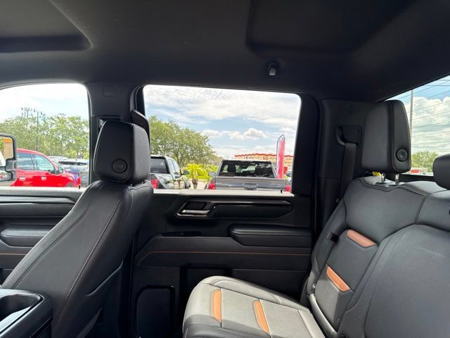 Used 2025 GMC Sierra 2500 AT4 AWD/4WD image 24