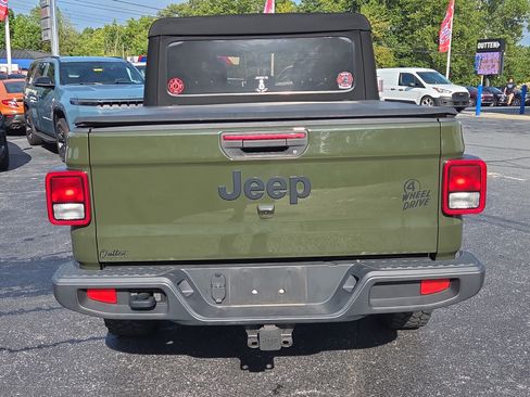 Used 2022 Jeep Gladiator Sport AWD/4WD image 4