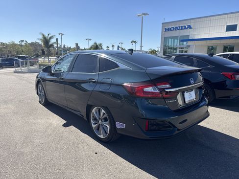 Used 2018 Honda Clarity Touring image 3