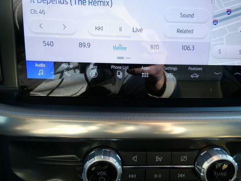 Used 2024 Ford F150 Lariat image 30