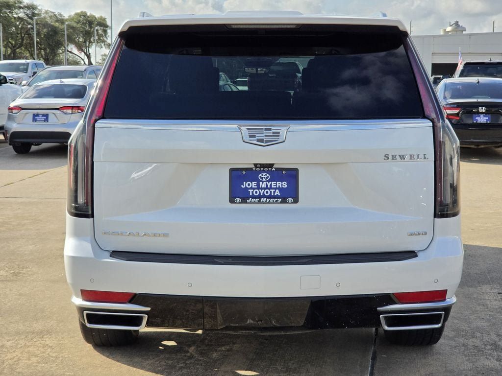 Used 2022 Cadillac Escalade ESV Premium Luxury Platinum AWD/4WD image 8