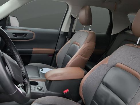 Used 2023 Ford Bronco Sport Outer Banks w/ Tech Package image 11