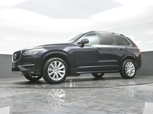 Used 2016 Volvo XC90 T6 Momentum w/ Vision Package image 28