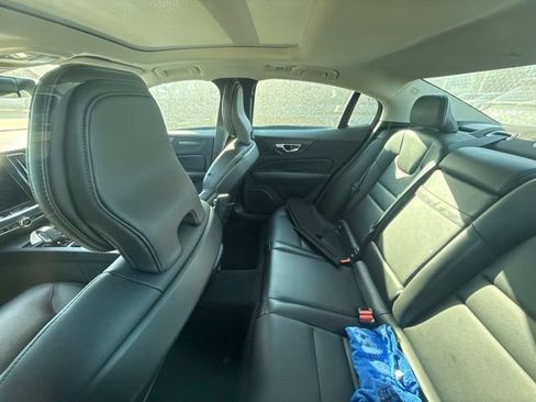 Used 2024 Volvo S60 B5 Core FWD image 8