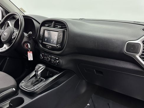 Used 2021 Kia Soul X-Line image 32