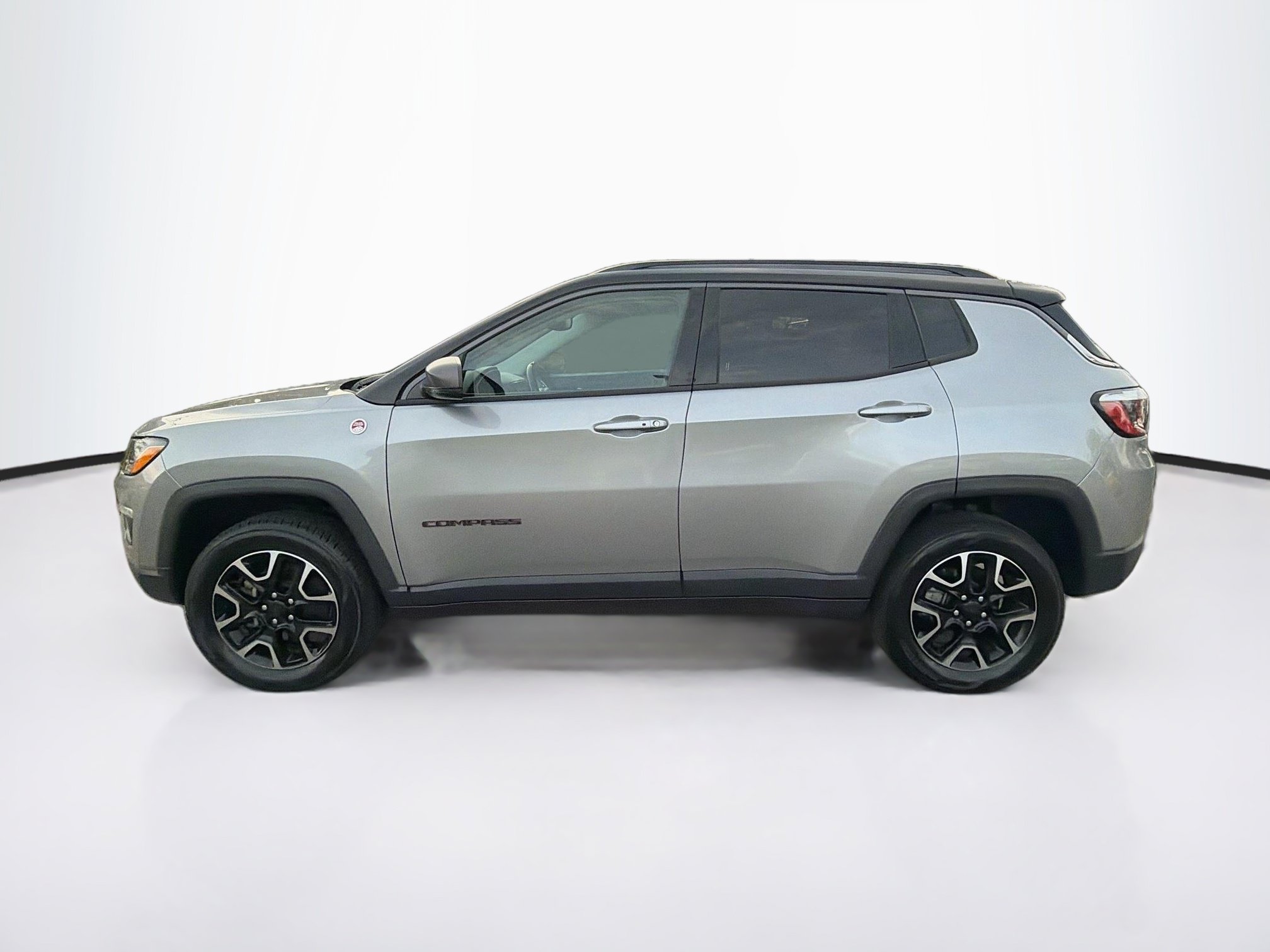 Used 2021 Jeep Compass Trailhawk w/ Convenience Group AWD/4WD image 4