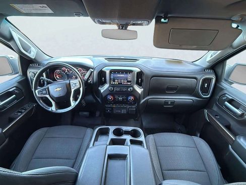 Used 2021 Chevrolet Silverado 1500 LT w/ Fleet Comfort Package image 9