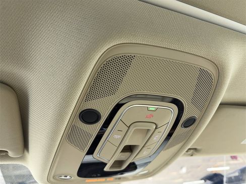 Used 2022 Audi A5 2.0T Premium image 34