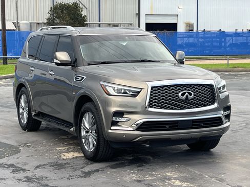Used 2019 INFINITI QX80 Luxe AWD/4WD image 3