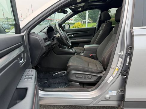 Used 2024 Honda CR-V Sport image 11