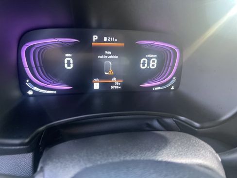 Used 2025 Kia Soul EX FWD image 3