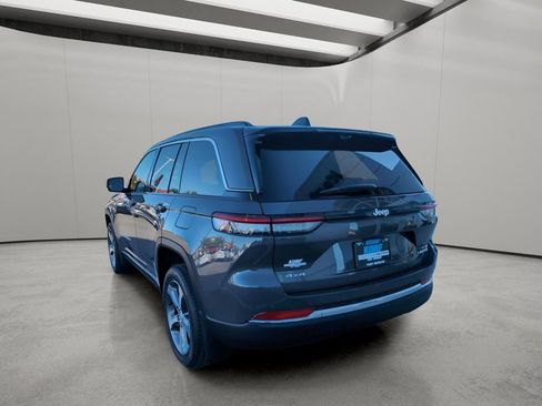 New 2025 Jeep Grand Cherokee Limited w/ Luxury Tech Group II image 3