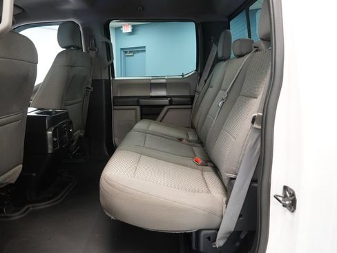 Used 2015 Ford F150 XLT w/ Equipment Group 302A Luxury AWD/4WD image 26