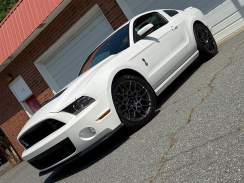 Used 2013 Ford Mustang Shelby GT500 image 3