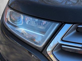 Used 2017 Ford Edge SE video 3