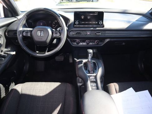 Used 2025 Honda HR-V Sport image 17
