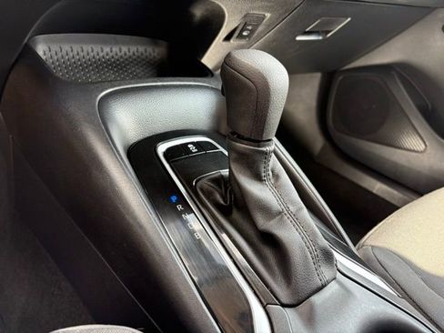 Used 2023 Toyota Corolla LE image 21