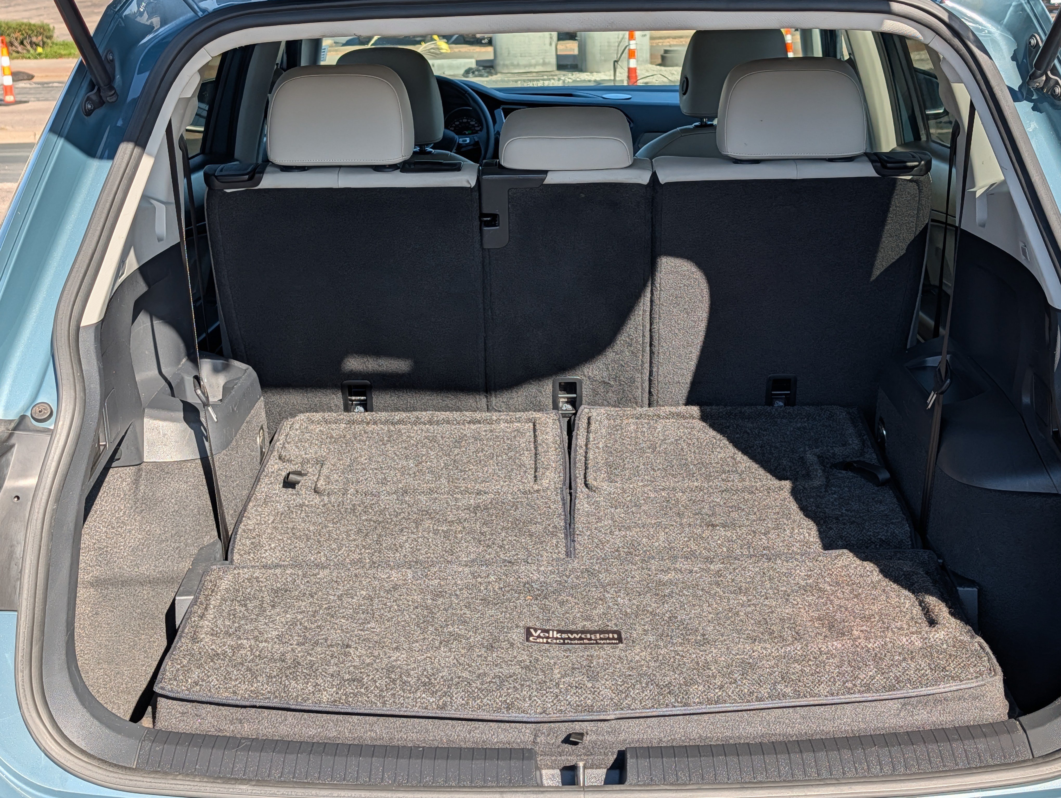 Used 2020 Volkswagen Tiguan SE w/ Panoramic Sunroof Package AWD/4WD image 18