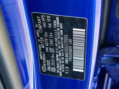 New 2025 Hyundai Elantra Blue image 23