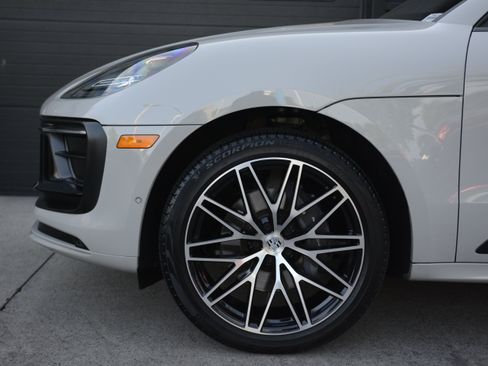 Certified 2026 Porsche Macan Turbo AWD/4WD image 37