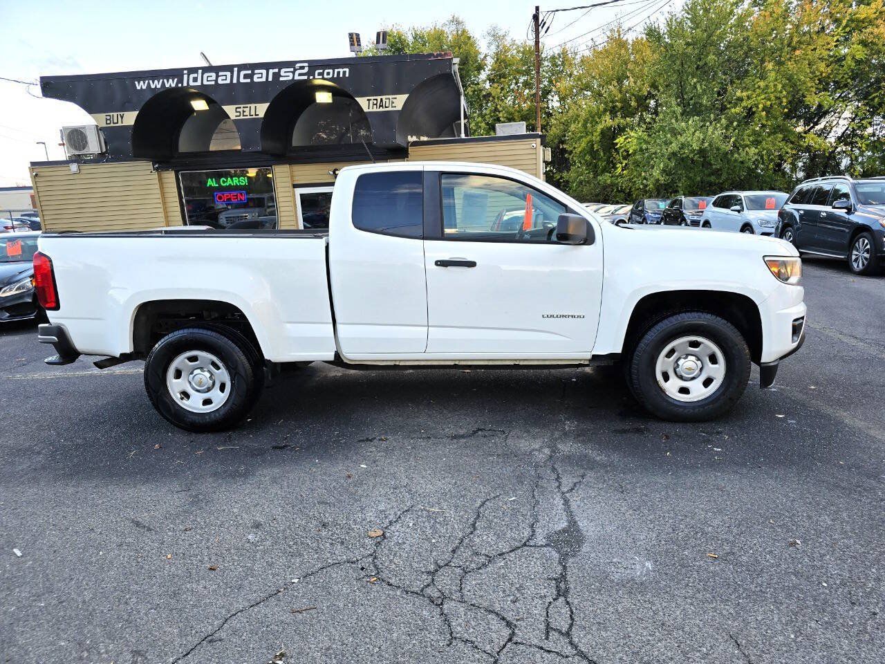 Used 2016 Chevrolet Colorado W/T RWD image 2