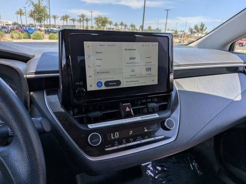 Used 2023 Toyota Corolla LE image 19