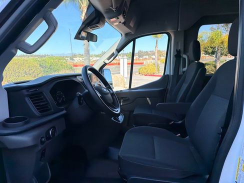 Used 2021 Ford Transit 350 XLT RWD image 6
