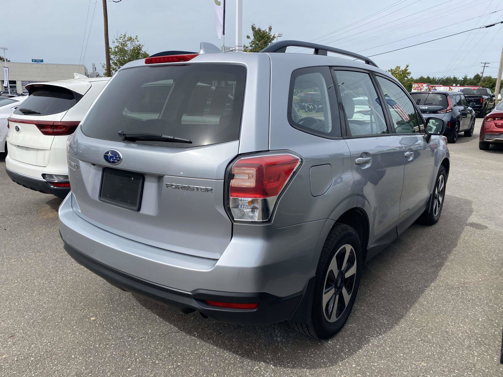 Used 2018 Subaru Forester 2.5i w/ Alloy Wheel Package AWD/4WD image 8