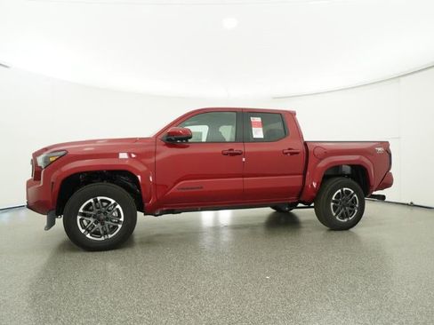 New 2025 Toyota Tacoma TRD Sport image 18