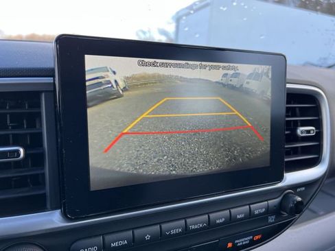 Used 2020 Hyundai Venue SEL w/ Convenience + Premium Package image 13