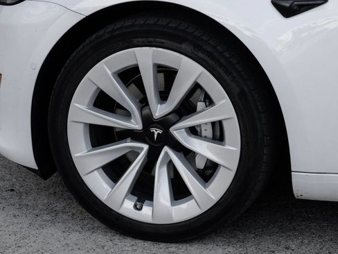 Used 2022 Tesla Model 3 Long Range AWD/4WD image 51