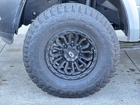 Used 2018 RAM 2500 Laramie w/ Sport Appearance Group AWD/4WD image 23