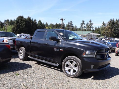 Used 2016 RAM 1500 Sport w/ Sport Premium Group AWD/4WD image 4
