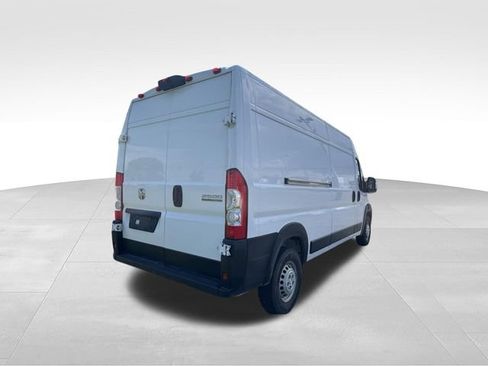 Used 2026 RAM ProMaster 2500 w/ Convenience Group FWD image 3