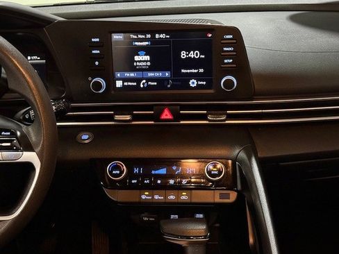 Certified 2023 Hyundai Elantra SEL image 18