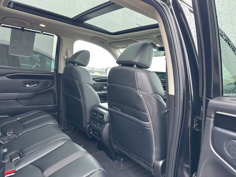 Used 2024 Honda Pilot Touring image 35
