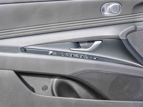 New 2026 Hyundai Elantra Limited image 21