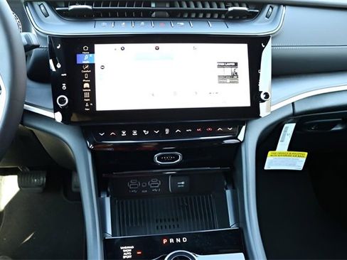 New 2026 Jeep Grand Cherokee Altitude image 21