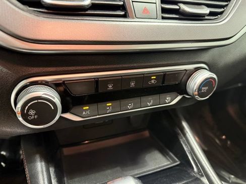 Used 2023 Nissan Altima 2.5 SR FWD image 18