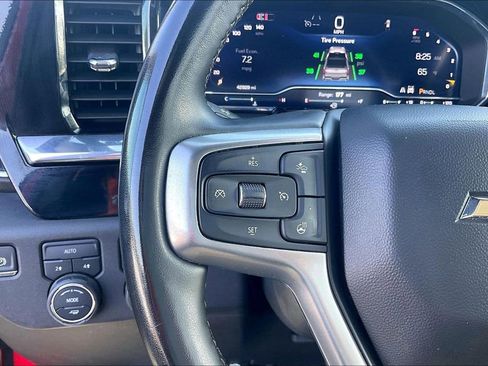 Used 2025 Chevrolet Silverado 1500 LT AWD/4WD image 13