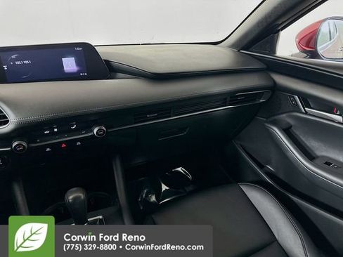 Used 2021 MAZDA MAZDA3 s image 20