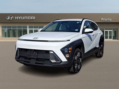 Used 2024 Hyundai Kona SEL AWD/4WD image 1
