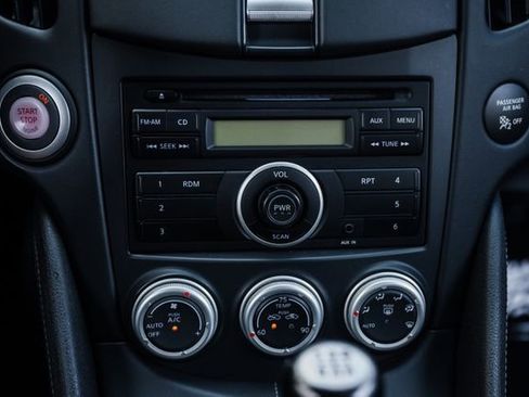 Used 2014 Nissan 370Z Coupe w/ Sport Package image 15