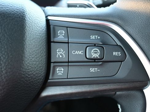 New 2026 Jeep Grand Cherokee Limited AWD/4WD image 12